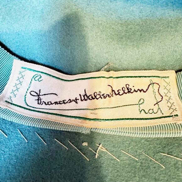 1960s Nelkin Green Faux Fur Feather Hat Grenadier Austria Vintage Hollywood - Picture 5 of 7